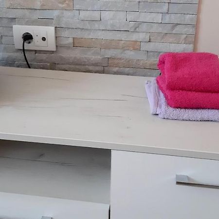 Lux Apartman Čačak Kültér fotó