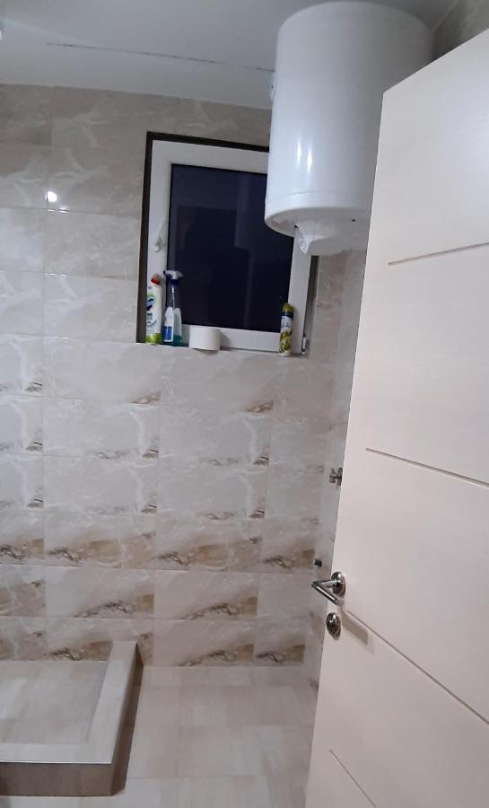 Lux Apartman Čačak Kültér fotó