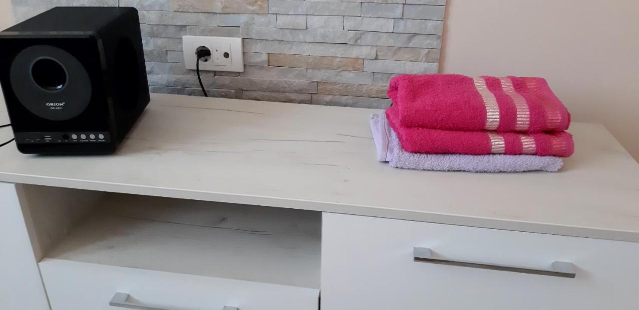 Lux Apartman Čačak Kültér fotó